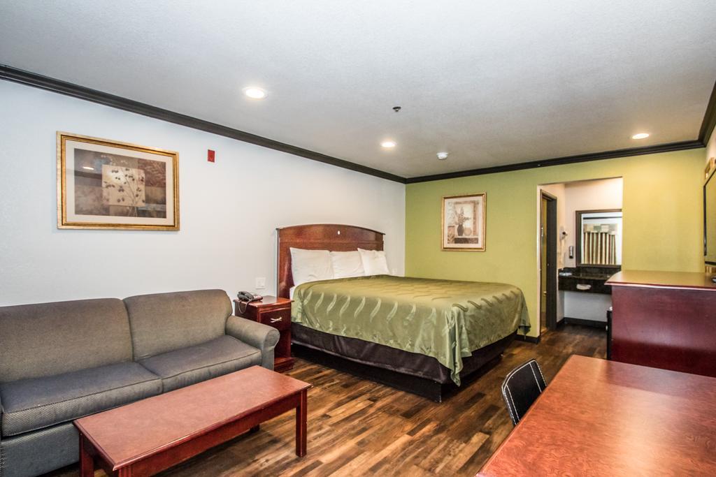 Americas Best Value Inn Fort Worth Exterior photo