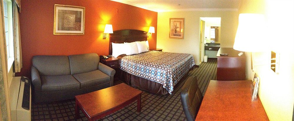 Americas Best Value Inn Fort Worth Exterior photo